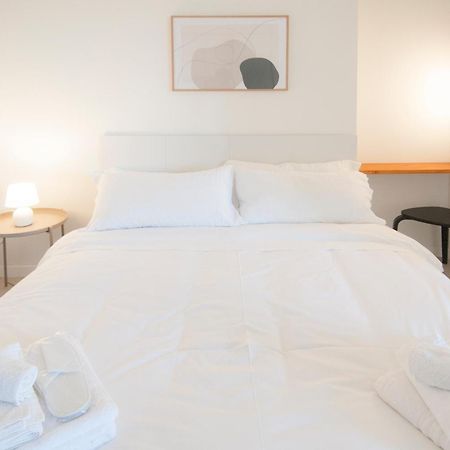 Zefiro - Saffi Design Apartments - Ambrogiohost Болоня Екстериор снимка