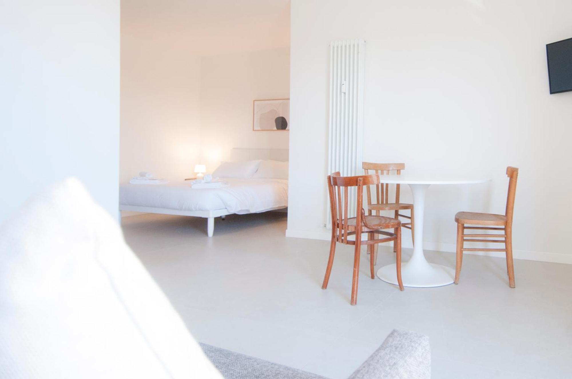 Zefiro - Saffi Design Apartments - Ambrogiohost Болоня Екстериор снимка